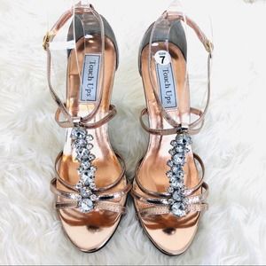 Touch Ups T- Strap by Benjamin Sandals Siz…